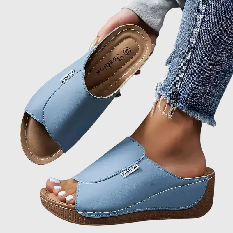 Bríd | Classic Comfort Walking Sandals - Van Moreau Utrecht