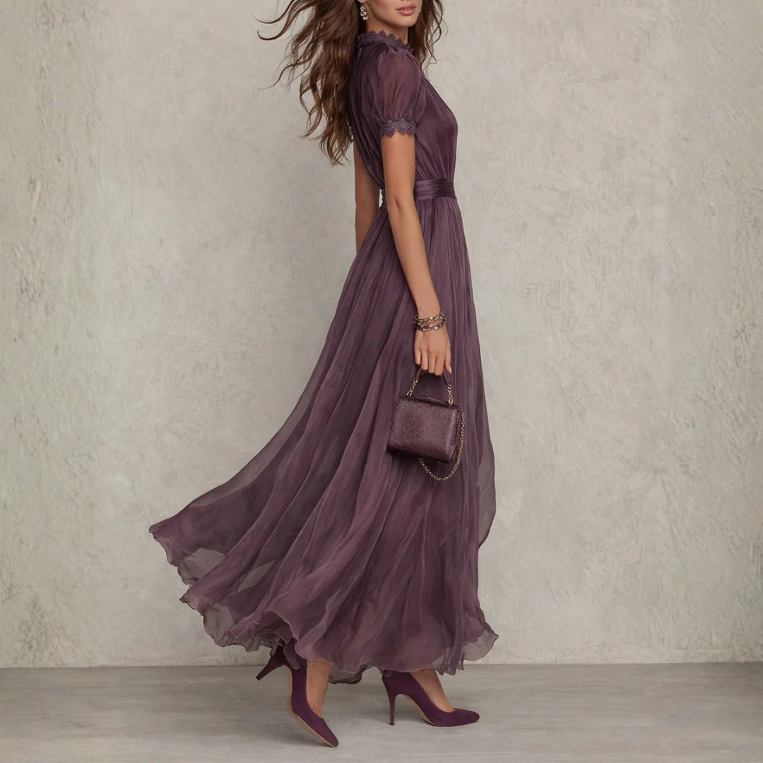 Vivienne | Lace Trim Chiffon Maxi Dress - Van Moreau Utrecht