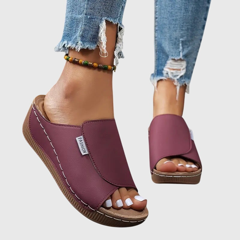 Bríd | Classic Comfort Walking Sandals - Van Moreau Utrecht