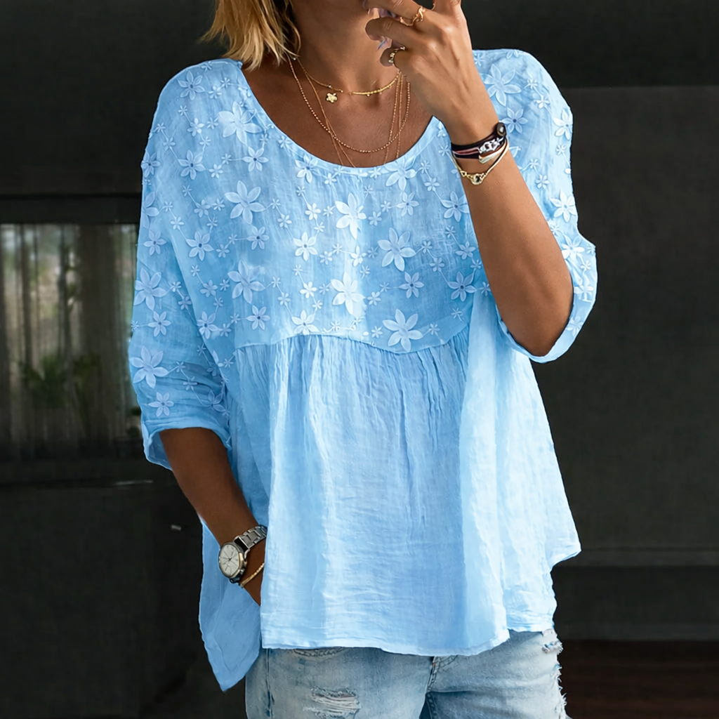 Blusa Patchwork con Flores Bordadas – Diseño Bohemio con Bordado Detallado - Van Moreau Utrecht