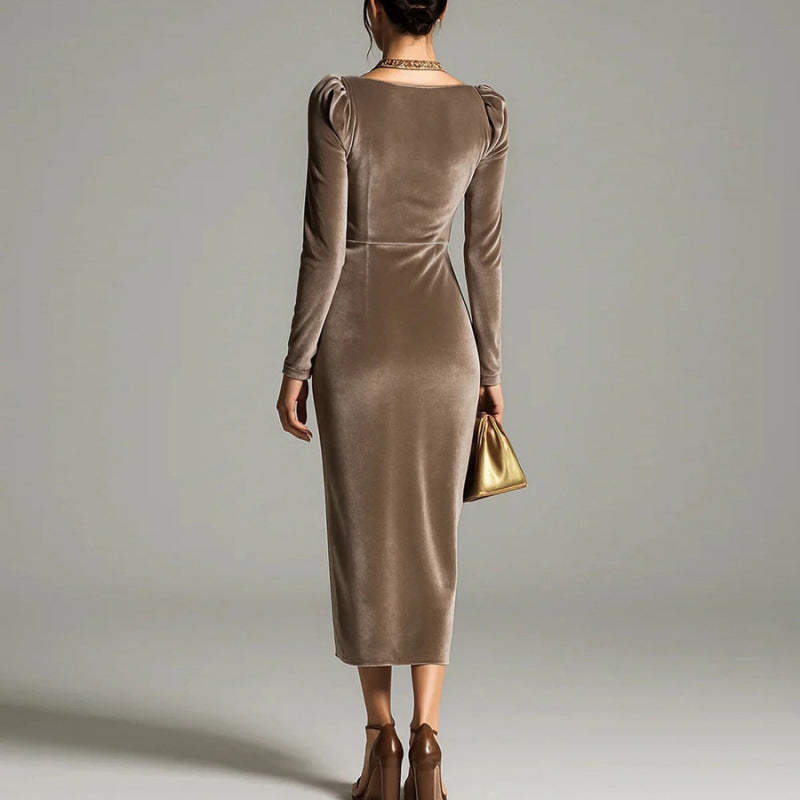 Paula | Vestido de terciopelo plisado que favorece la figura - Van Moreau Utrecht