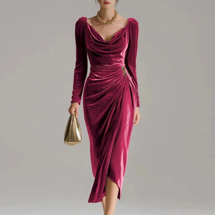 Paula | Vestido de terciopelo plisado que favorece la figura - Van Moreau Utrecht