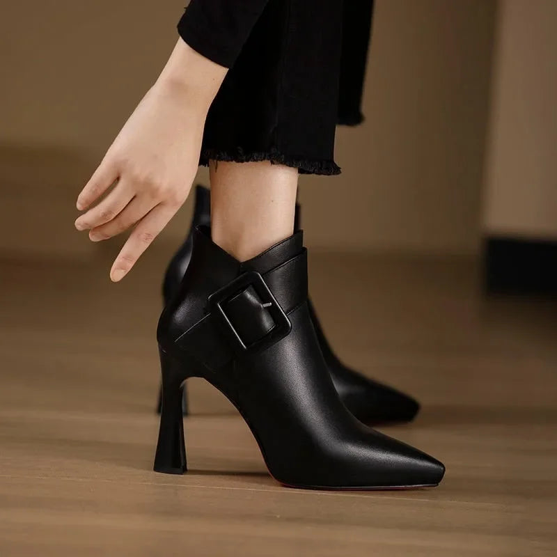 Yolanda | Botines Aveline con Hebilla - Van Moreau Utrecht