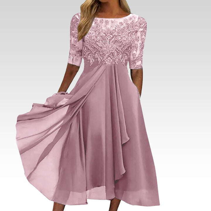 ZARIA™ | The Flattering Lace Midi Dress - Van Moreau Utrecht