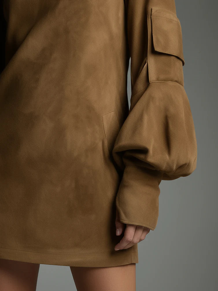 Livia ❘ Vestido mini oversize de ante con cuello alto - Van Moreau Utrecht
