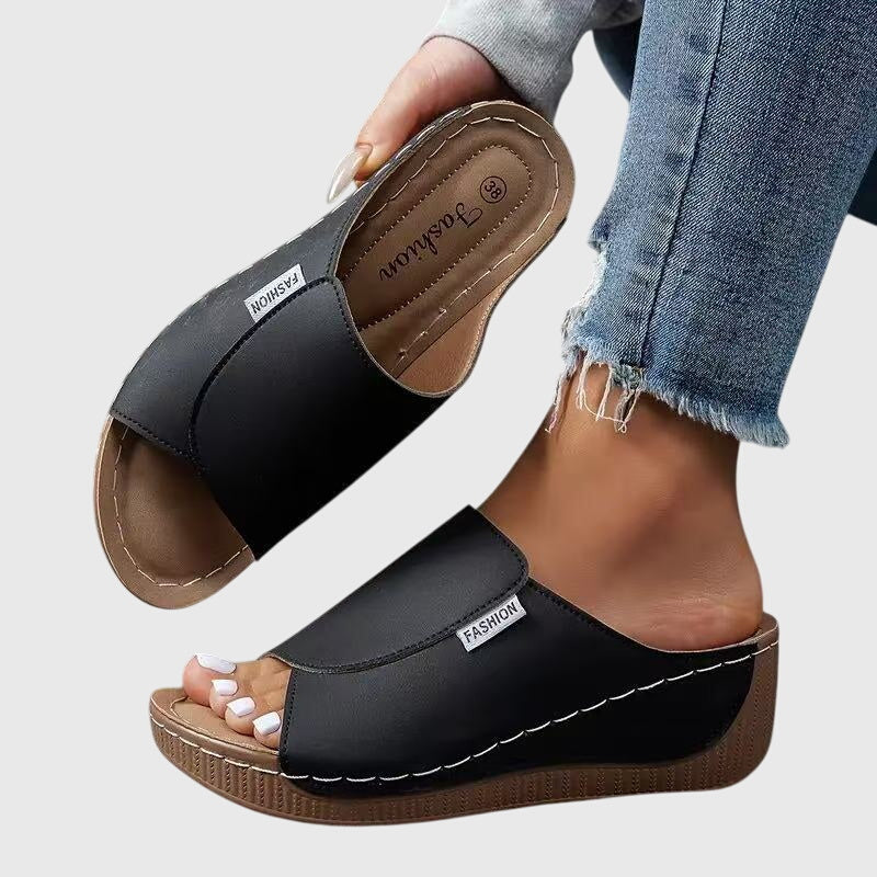 Bríd | Classic Comfort Walking Sandals - Van Moreau Utrecht