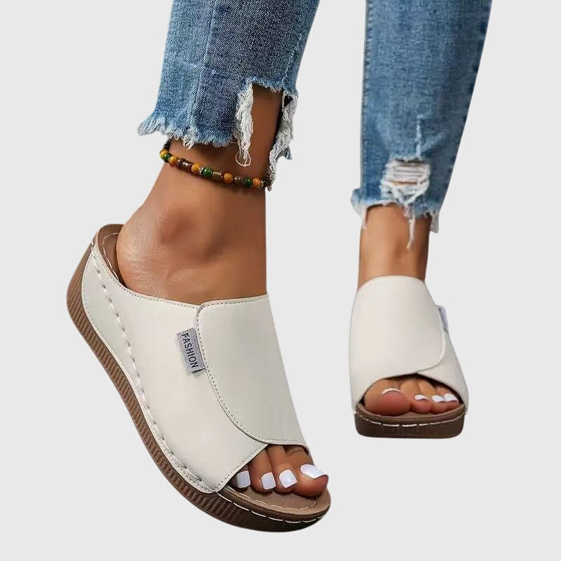 Bríd | Classic Comfort Walking Sandals - Van Moreau Utrecht