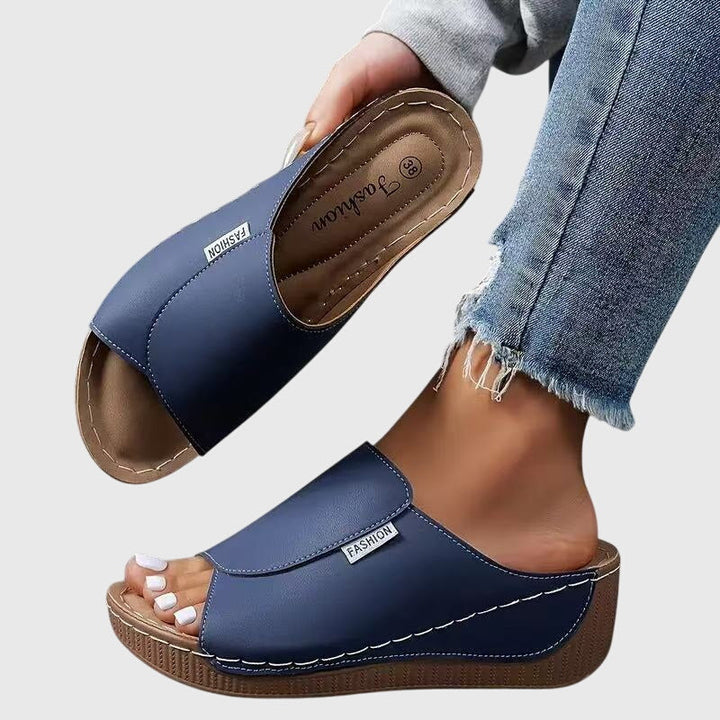Bríd | Classic Comfort Walking Sandals - Van Moreau Utrecht